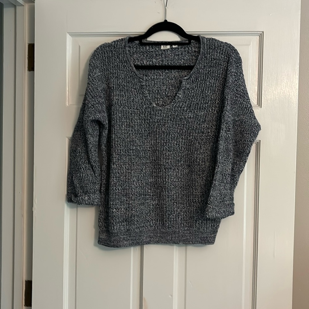 Gap freckled blue and white sweater